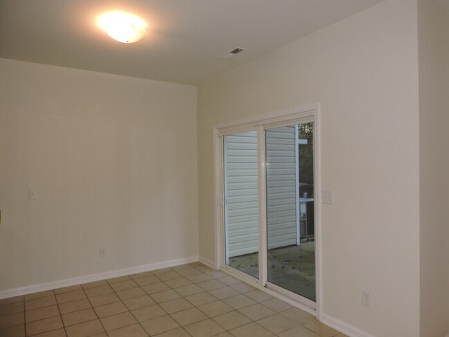 Building Photo - Grand Oaks Preserve