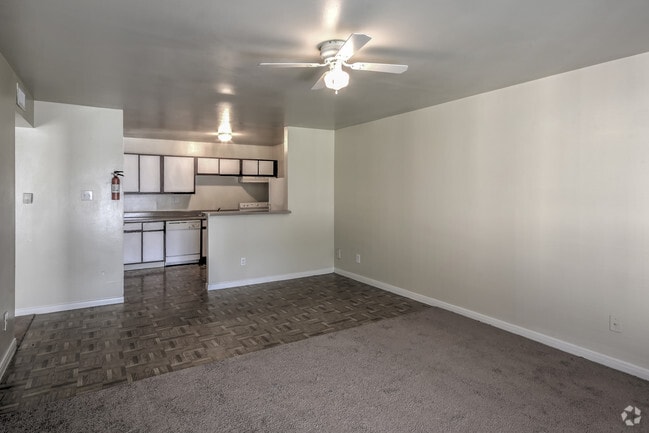 Dining Area - Casa Rosa Apartments