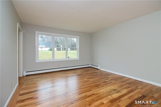 Building Photo - 2 Saddle Ridge Rd