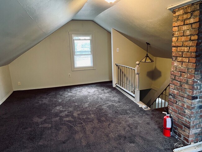 Building Photo - 1110 Franklin Ave