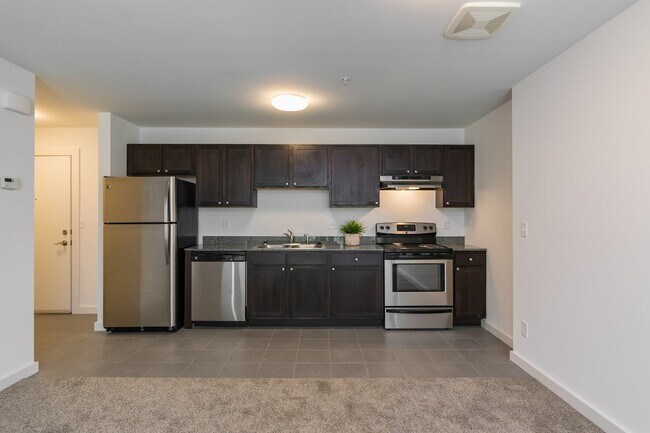 Building Photo - 331 Lime Kiln Rd
