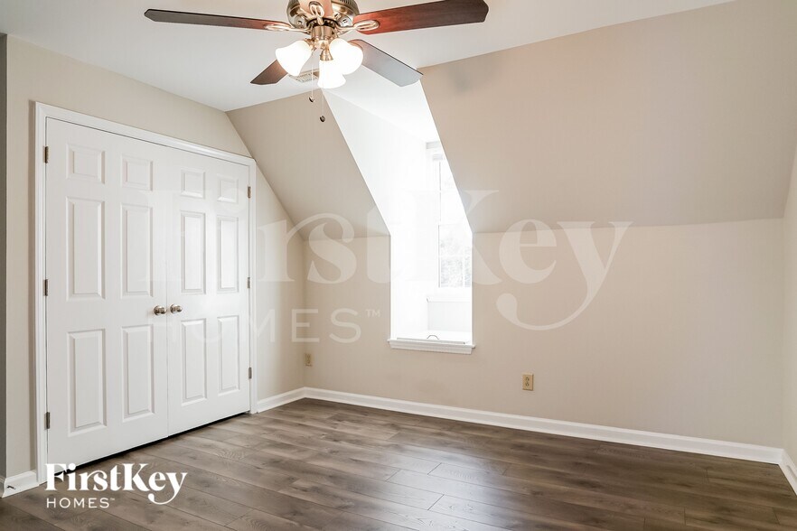 Building Photo - 4921 Tuckahoe Trce