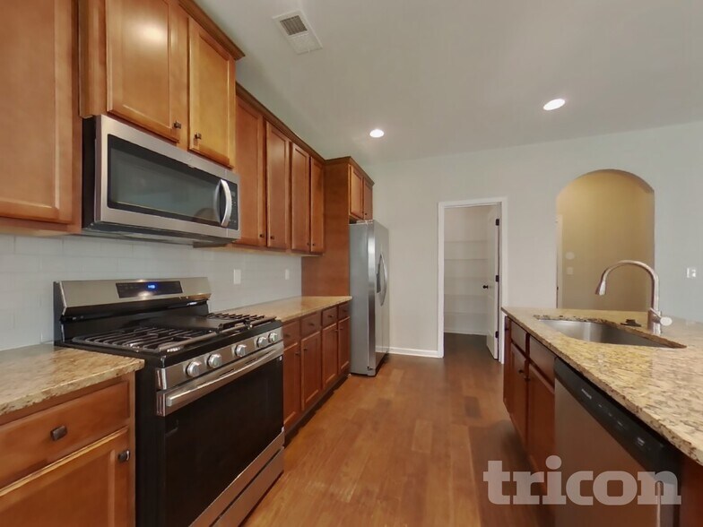 Building Photo - 250 Janney Cir