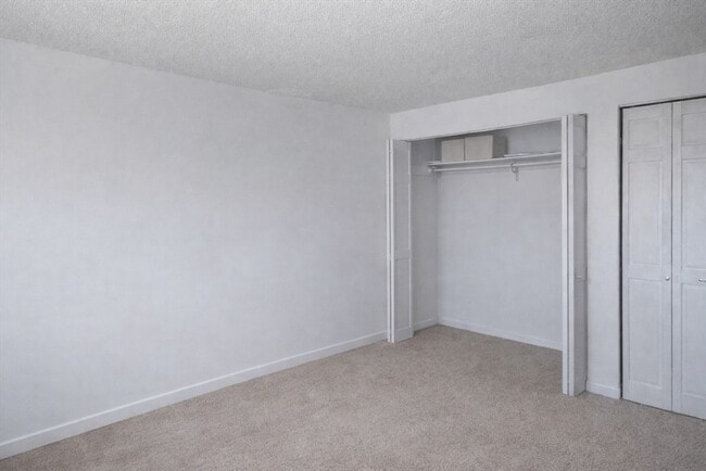 Building Photo - 94 Beacon St