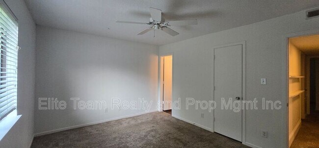 Building Photo - 3001 Heathstead Place