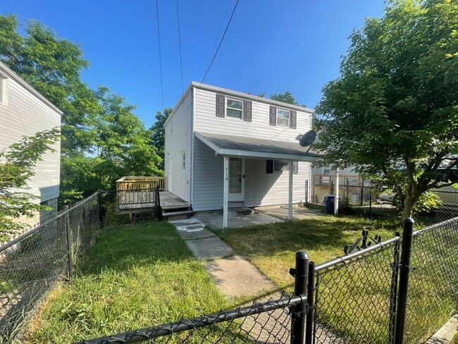 Primary Photo - COMING SOON! HOME IS CURRENTLY OCCUPIED – ...