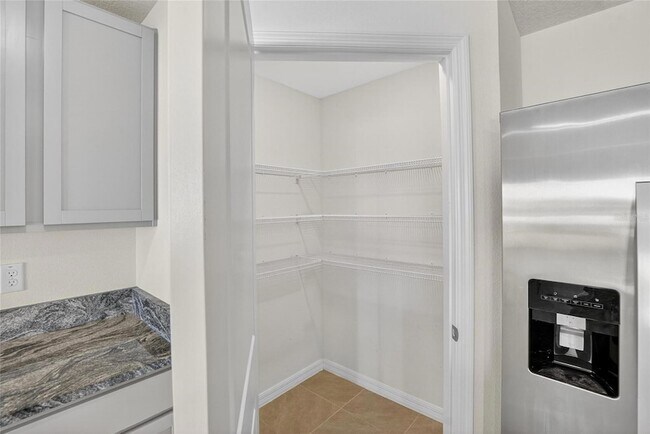 Building Photo - 3288 Silver Date Dr