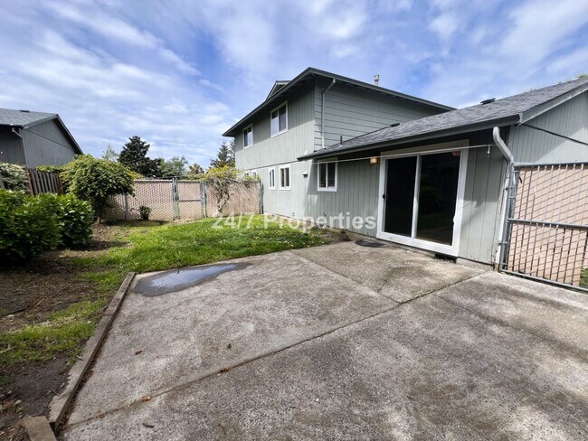 Building Photo - 2024-1102MF