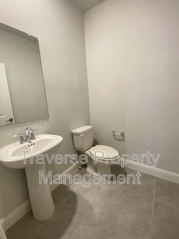 Building Photo - 115 Peach Orchard Ln