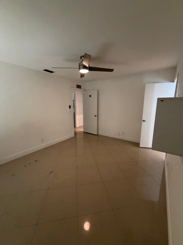 Building Photo - 19336 Carolina Cir