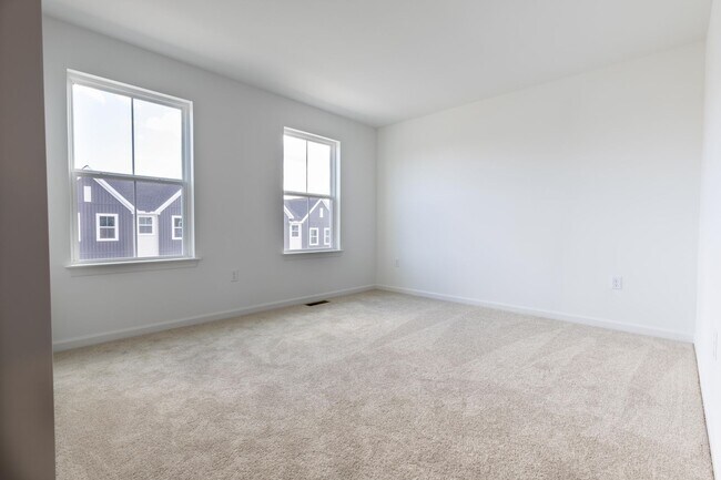 Building Photo - Brand New End Unit 3 bed, 2.5 bath townhome in Carlisle!