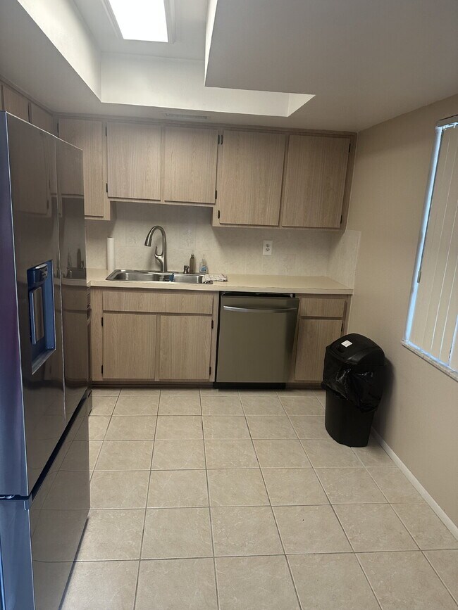 Building Photo - 2 Bedroom, 2 Bathroom Villa For Rent