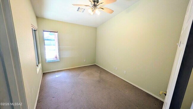 Building Photo - 39544 S Winding Trail Dr
