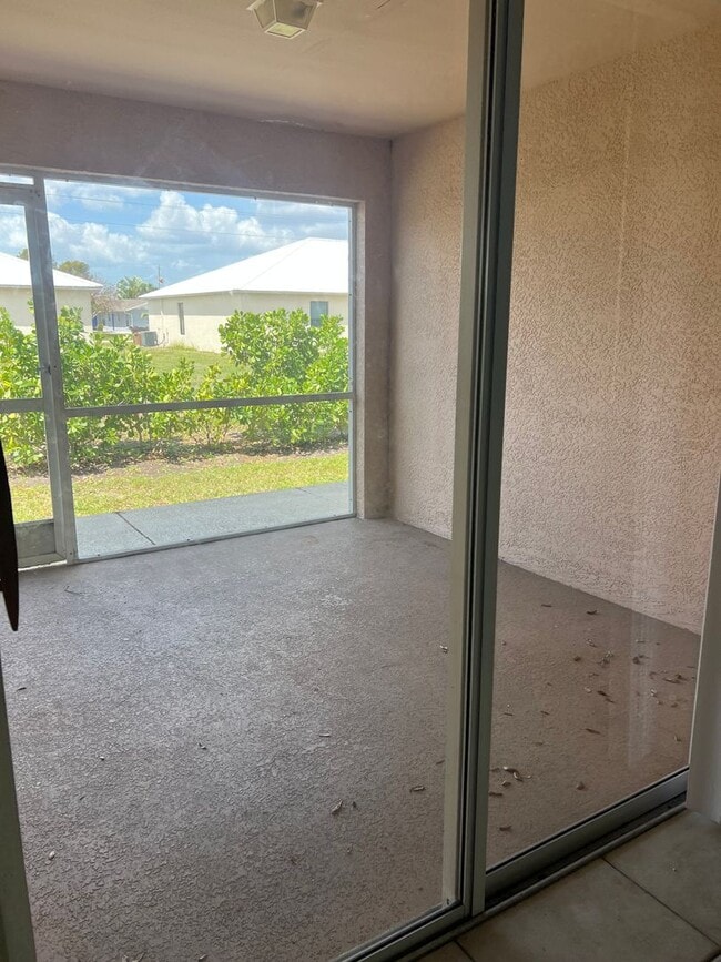 Building Photo - 4520