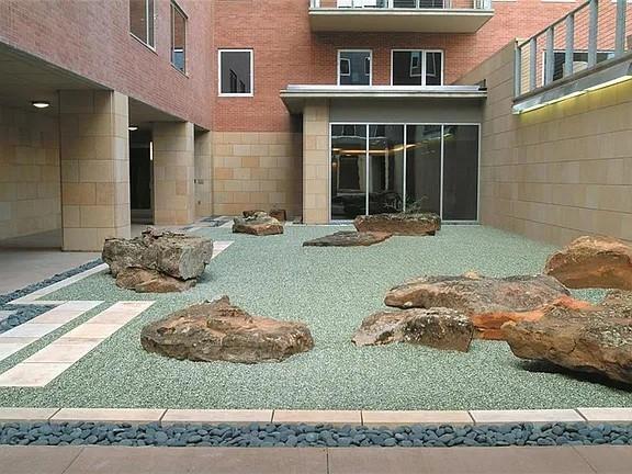 Building Photo - 901 W 9th St