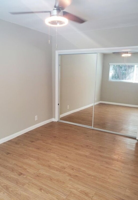 Building Photo - 1411 N Sierra Bonita Ave