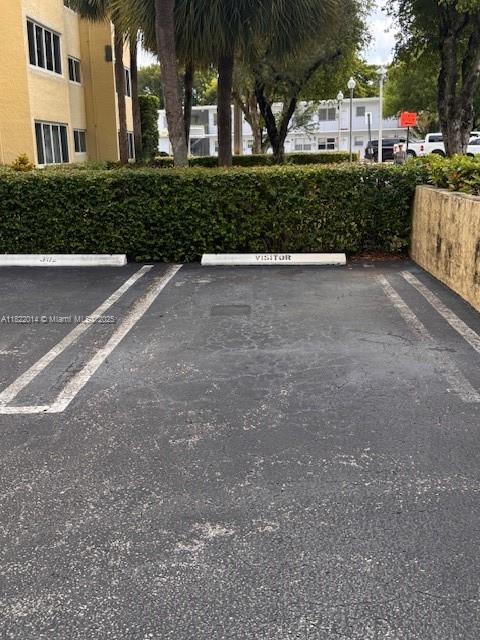 Building Photo - 2690 SW 22nd Ave