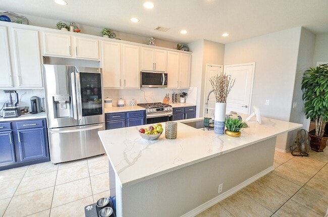 Building Photo - 9422 Herons Grove Ln