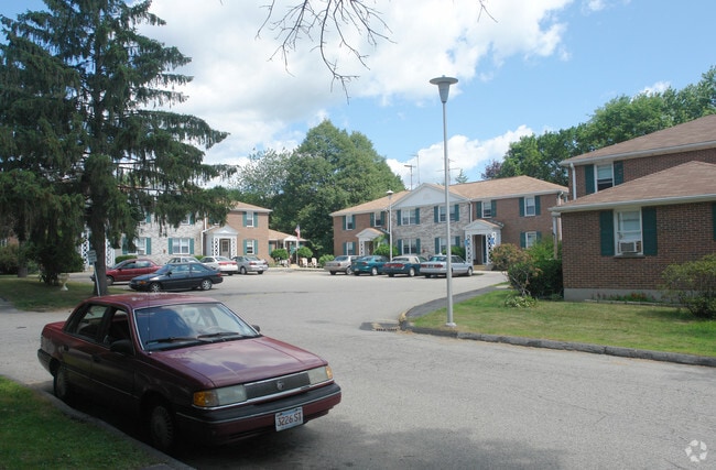 Building Photo - 1-35 Caroline Ave