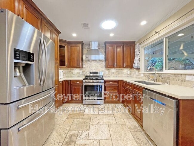 Building Photo - 153 Noyo Dr