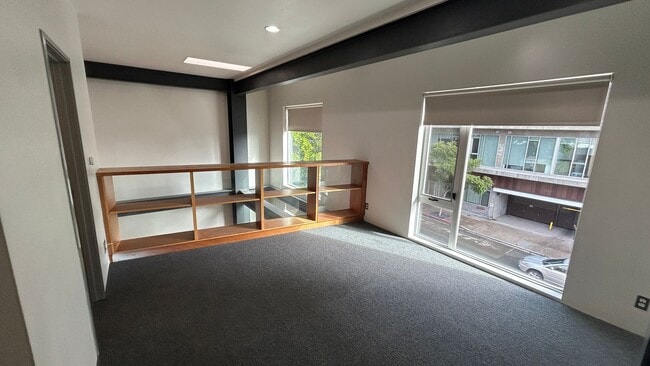 Building Photo - East Village 1BD Two Story Loft!!