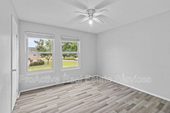 Building Photo - 1579 Darren Cir