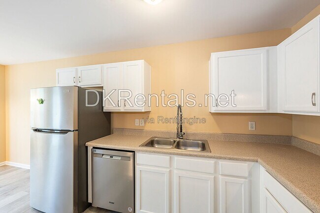 Building Photo - 7712 Autry Cir