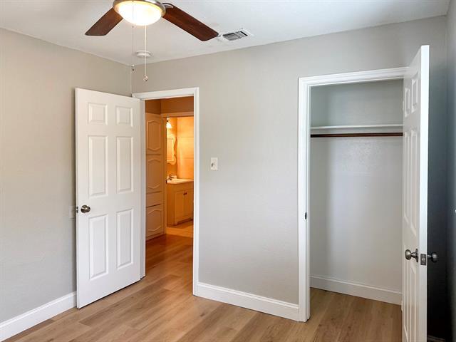 Building Photo - 701 Tanglewood Dr