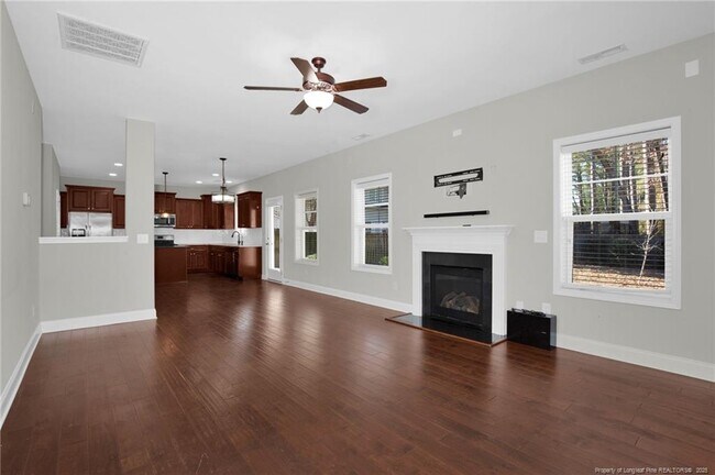 Building Photo - 110 Pinecrest Dr