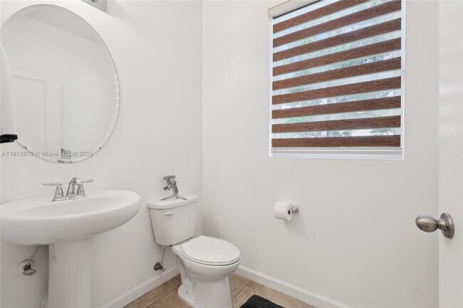 Building Photo - 24313 SW 115 Ct