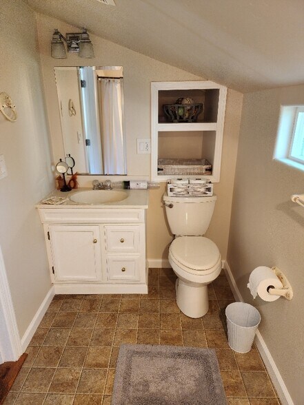 Building Photo - 6091 Dutch Mine Rd