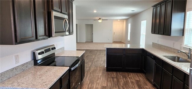 Building Photo - 18312 Speculator Ln