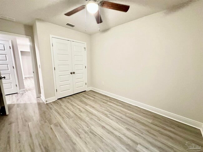 Building Photo - 8630 Meadow Flower Ln