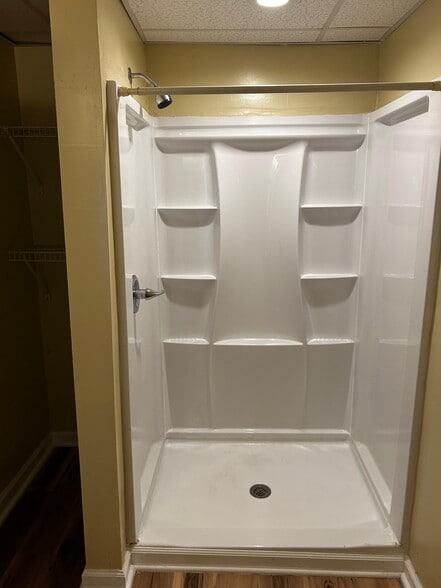 Building Photo - 1326 E Gibson St