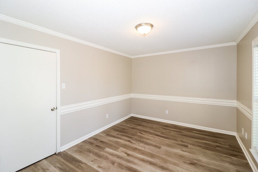 Building Photo - 1040 Trappers Cove