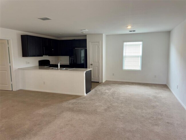Building Photo - 510 Sunray Dr