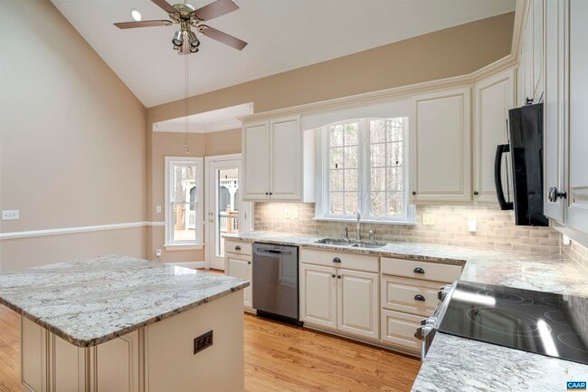 Building Photo - 3125 Beau Mont Farm Rd