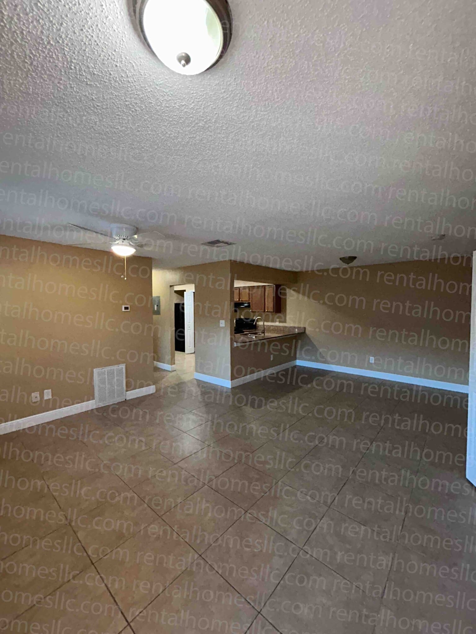 Building Photo - 1442 Sophie Blvd