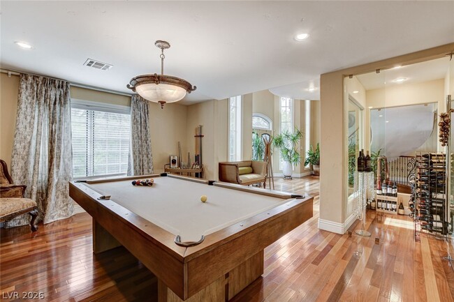 Building Photo - 7001 Alamitos Cir