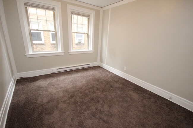 Building Photo - Hobart Place