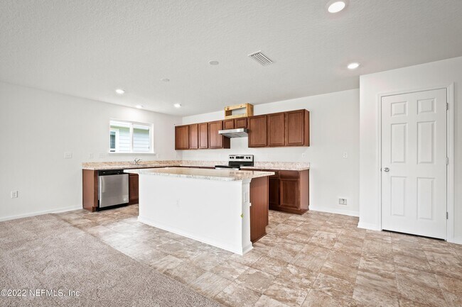 Building Photo - 12850 Buckhorn Ln