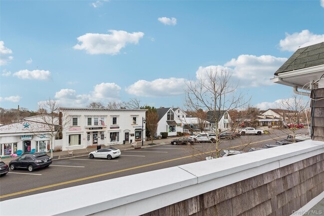 Building Photo - 90 Main St