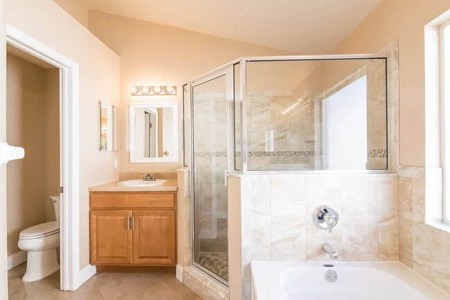 Building Photo - 25442 7 Rivers Cir