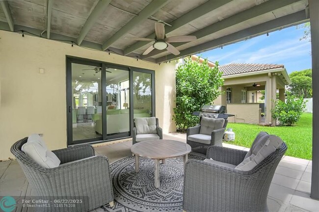 Building Photo - 6041 SW 195th Ave