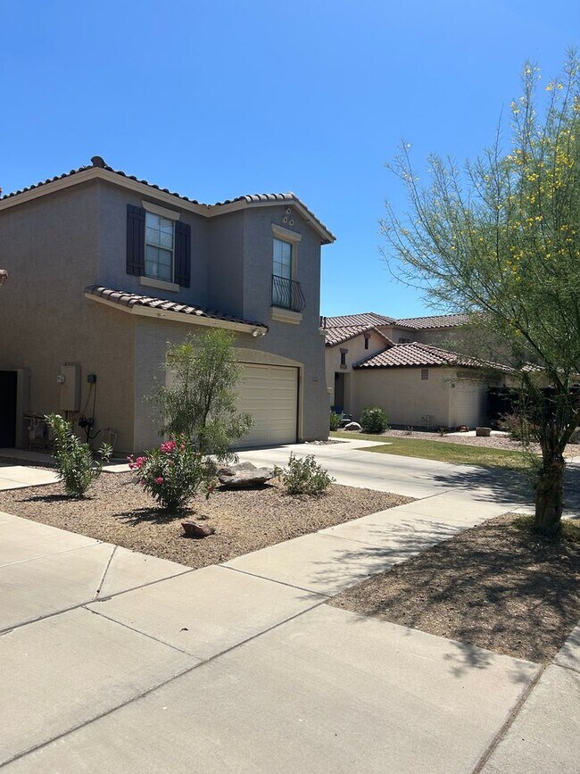 Building Photo - Coming Soon: Lovely 3 bed / 2.5 bath Home ...