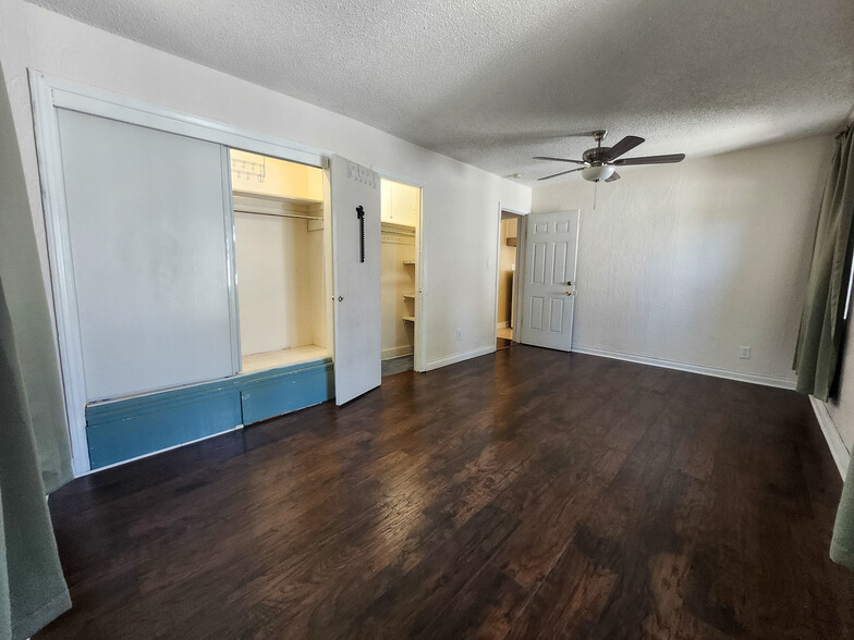 Building Photo - 1347 Genevieve St
