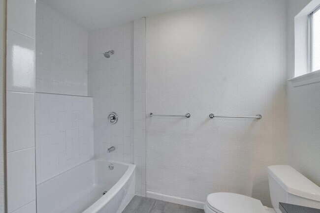 Building Photo - 3416 Harpers Ferry Ln