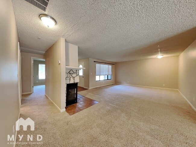 Building Photo - 19225 SW Prospect Pl