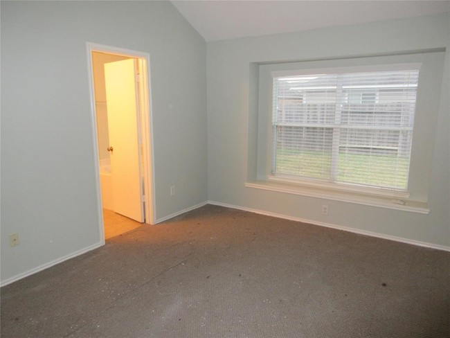 Building Photo - 11035 KNOBBLEY Oak Ct