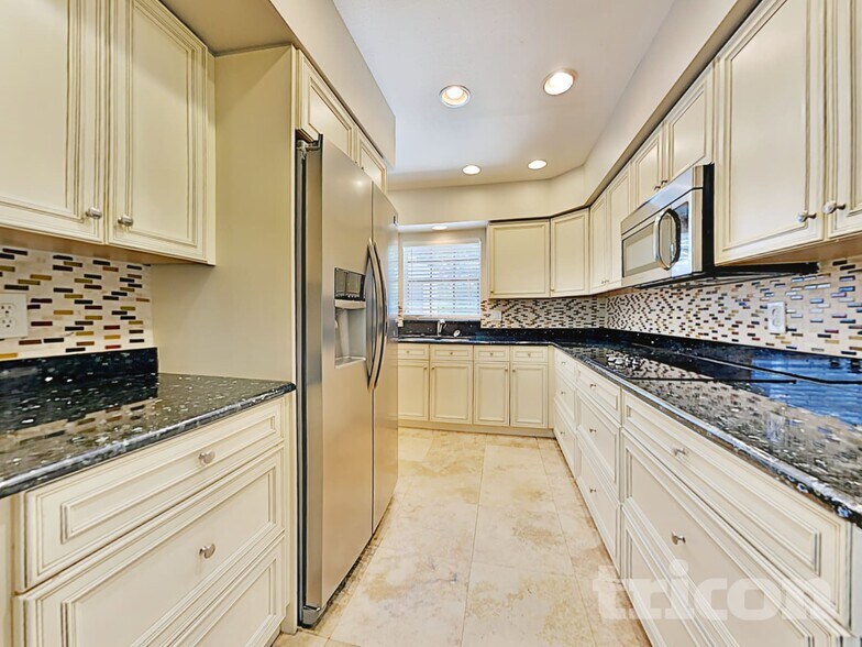 Building Photo - 11803 Willow Point Way